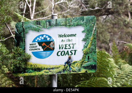 Benvenuti a la costa occidentale della Tasmania segno Foto Stock