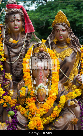 Elefante indù Dio. Signore Ganesha statua. Ganesha Chaturthi Festival Puttaparthi, Andhra Pradesh, India Foto Stock