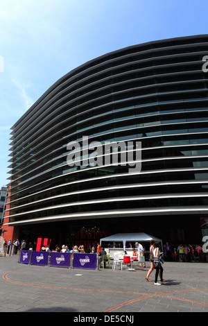 La curva teatro in Rutland Street, Leicester City, Leicestershire, Inghilterra; Gran Bretagna; Regno Unito Foto Stock