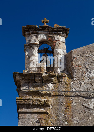 La torre della chiesa delle Anime Purganti in Petralia Soprana nel Modonie montagne, Sicilia. Foto Stock