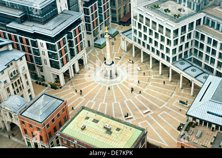 Paternoster Square, Londra. Si tratta di uno sviluppo urbano accanto alla Cattedrale di St Paul nella City di Londra, Inghilterra Foto Stock