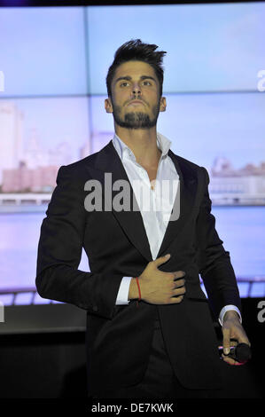 Berlino, Germania. Xii Sep, 2013. Baptiste Giabiconi durante il dreamball a Berlino. Credito: dpa picture alliance/Alamy Live News Foto Stock