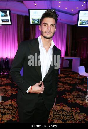 Berlino, Germania. Xii Sep, 2013. Baptiste Giabiconi durante il dreamball a Berlino. Credito: dpa picture alliance/Alamy Live News Foto Stock