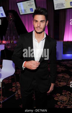 Berlino, Germania. Xii Sep, 2013. Baptiste Giabiconi durante il dreamball a Berlino. Credito: dpa picture alliance/Alamy Live News Foto Stock