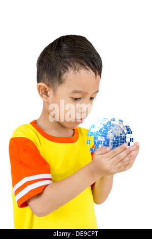 Australia studente ambientale bambino globe studiando oceania terra bianca travel boy inquinamento paesi terre nozione di felicità Foto Stock