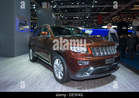 Francoforte, Germania - 11 settembre: Frankfurt International Motor Show (IAA) 2013. Jeep Grand Cherokee 2014 Foto Stock