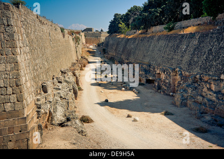 Fossato del Grand Master's Palace - Isola di Rodi Foto Stock