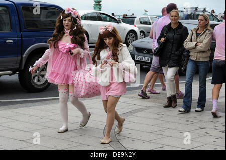 Brighton, Regno Unito, 14/09/2013 : Le Donne in tipico giapponese 'cosplay' abiti in Brighton. Foto di Julie Edwards Foto Stock