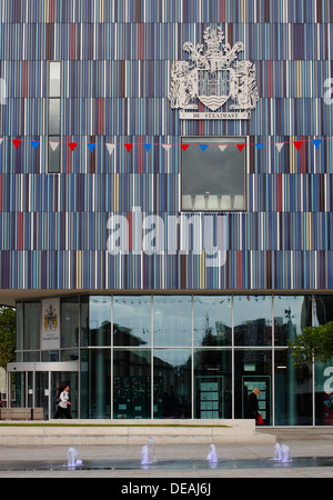 Doncaster civica di uffici, comprendente la camera del consiglio, il Consiglio servizi & Centro Assistenza Cliente, Sir Nigel Gresley Square. Foto Stock