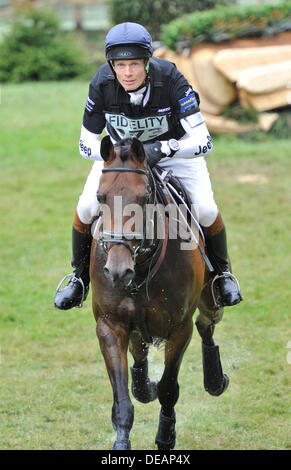 14 settembre 2013. Woodstock, Oxford, UK. 2013 La fedeltà al Palazzo di Blenheim Horse Trials. Vincitore della fedeltà al Palazzo di Blenheim Horse Trials CIC*** William Fox-Pitt (GBR) riding Fernhill Pimms durante il cross country fase della CCI*** tre giorni di credito evento: Julie Badrick/Alamy Live News Foto Stock