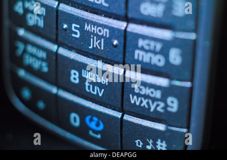 Touch screen mobile phone su cui la tastiera Foto Stock