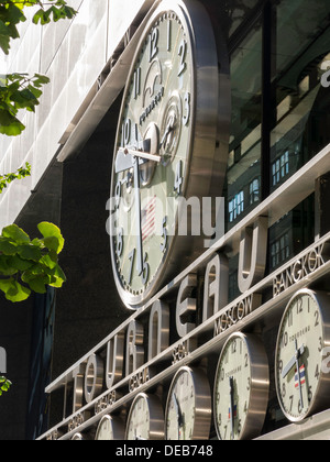 Tourneau Luxury Watch Retailer al 12 East 57th Street a NYC, USA 2013 Foto Stock