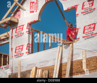 Il nuovo telaio di casa con umidità coperchio carta Foto Stock