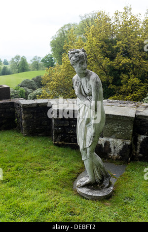 Statua in motivi di Shrigley Hall Hotel, Golf e Country Club, Pott Shrigley, Macclesfield, Cheshire Foto Stock