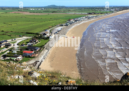 Vista su Brean violazione e Berrow appartamenti da Brean giù, Canale di Bristol, Contea di Somerset, Inghilterra, Regno Unito Foto Stock