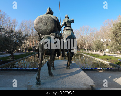 Madrid, Spagna, il Monumento di Cervantes nella Plaza de Espana Foto Stock