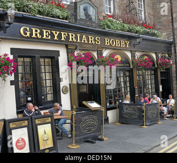 Greyfriars Bobby bar exterior Edimburgo Città Capitale, Scotland Regno Unito Foto Stock