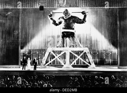 KING KONG 1933 RKO film con sul palco da sinistra"; Bruce Cabot, Fay Wray, Robert Armstrong Foto Stock