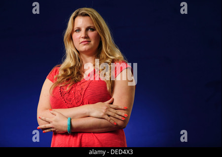 Emylia Hall, romanziere inglese, partecipando al Edinburgh International Book Festival, sabato 10 agosto 2013. Foto Stock