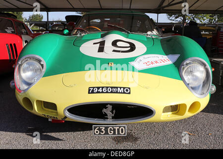 Chichester, Regno Unito . Xv Sep, 2013. Goodwood 2013 al Goodwood Circuito motorino - La foto mostra il ferrarista nel paddock © Oliver Dixon/Alamy Live News Foto Stock