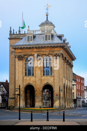 ABINGDON, OXFORDSHIRE, Regno Unito - 01 LUGLIO 2008: Vista esterna della County Hall, ora museo Foto Stock