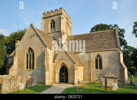 San Kenelm la Chiesa, Minster Lovell, Oxfordshire Foto Stock