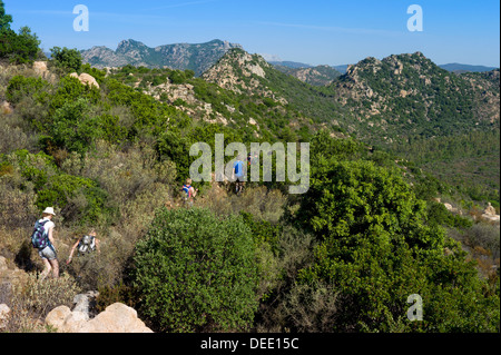 Orosei, Italia, gli escursionisti nel parco naturale di Biderosa Foto Stock