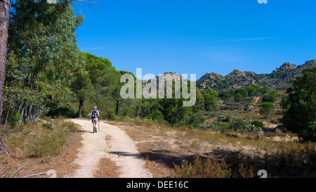 Orosei, Italia, gli escursionisti nel parco naturale di Biderosa Foto Stock