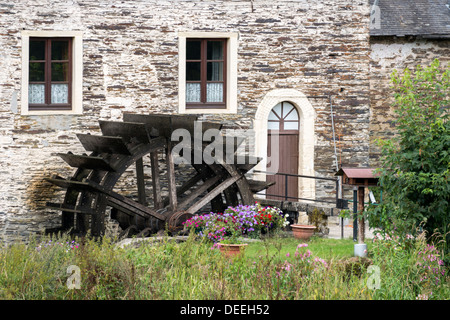 Mulino ad acqua in Belgio città mortehan vicino bertrix Foto Stock