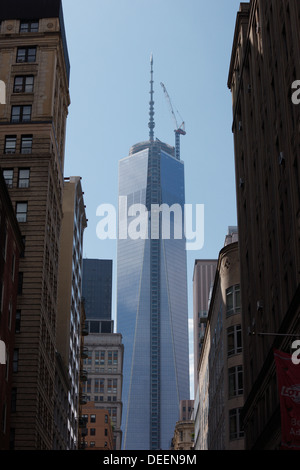 La Freedom Tower in costruzione nel giugno 2013 a New York City, Stati Uniti d'America. Foto Stock