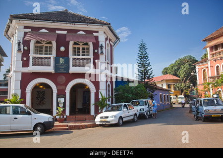 Facciata di un edificio, Gitanjali Galleria d'arte, Panaji, Goa nord, Goa, India Foto Stock