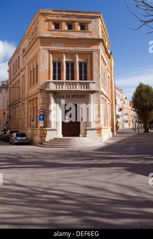 Associazione nazionale dei grandi invalidi di guerra e mutilati edificio in Trapani in provincia di Trapani, in Sicilia. Foto Stock