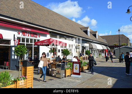 Pret a Manger ristorante, il Villaggio di Bicester Outlet Shopping Centre, Bicester, Oxfordshire, England, Regno Unito Foto Stock