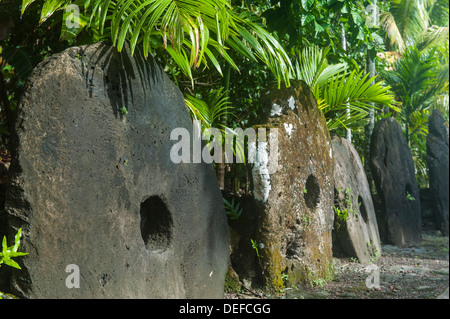 Il denaro in pietra sull'isola di Yap, Stati Federati di Micronesia, Isole Caroline, Pacific Foto Stock