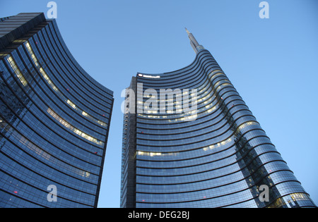 Edificio moderno, Gae Aulenti Square, Milano, Lombardia, Italia, Europa Foto Stock