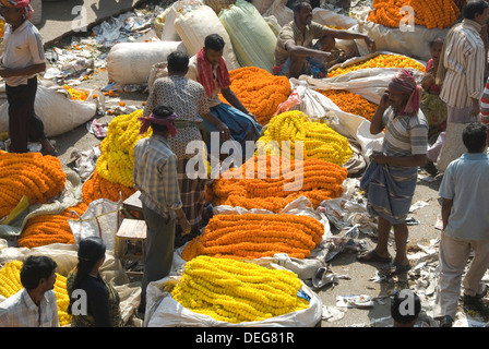 Armenia Ghat flower market, Kolkata (Calcutta), West Bengal, India, Asia Foto Stock