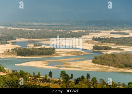 Gange emergenti dall Himalaya a Haridwar, visto da di Mansa Devi Temple hill, Uttarakhand, India, Asia Foto Stock