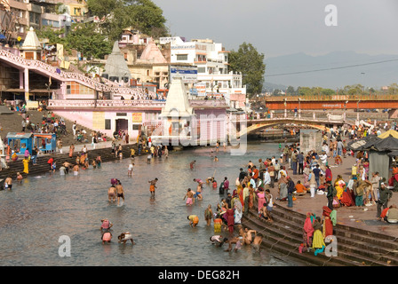 Tempio di Har-ki-Pairi, sulla riva del fiume Gange, Haridwar, Uttarakhand, India, Asia Foto Stock