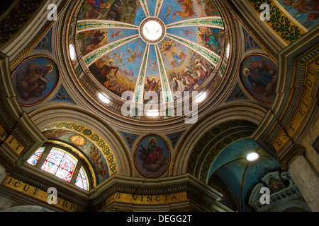 Il soffitto della chiesa del Carmelitano Stella Maris Monastery sul Monte Carmelo di Haifa, Israele, Medio Oriente Foto Stock