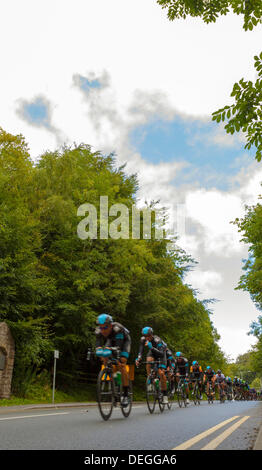 Tour della Gran Bretagna stadio quattro passando attraverso ferri corti, Flintshire nella gamma Clwydian, Wales, Regno Unito Foto Stock