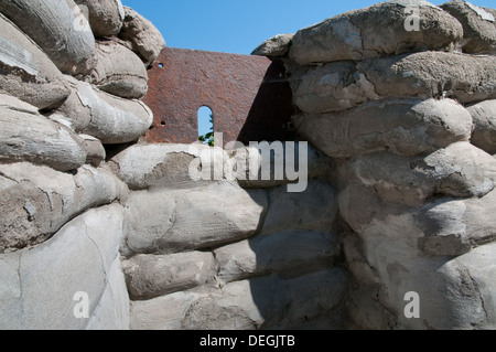 Restaurata originale British trincea, Yorkshire trincea e piroga sito archeologico, Ypres salienti, Belgio Foto Stock