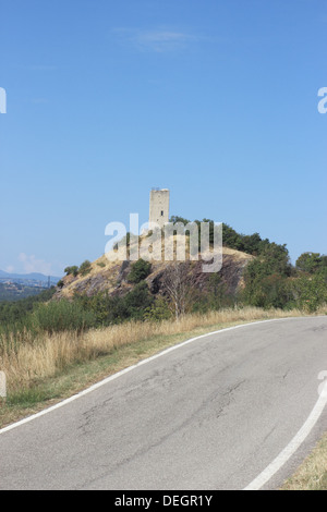 Antica torre di guardia in Rossena, Appennini, Italia Foto Stock