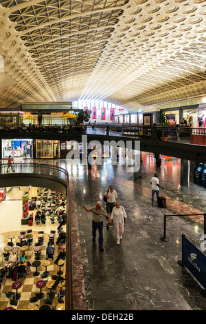 Plafoniera, Union Station, Washington DC, Stati Uniti d'America Foto Stock