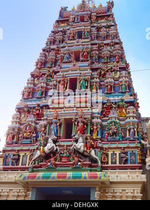 La Sri Mahamariamman Tempio è il più antico e il più ricco tempio indù di Kuala Lumpur. Foto Stock