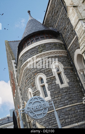 Cappella 1877 a Cardiff, nel Galles del Sud. Un ex cappella, ora convertito in un bar e ristorante. Foto Stock