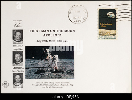 American coperchio commemorativa per il primo uomo sulla luna, con timbro postale a Houston. Foto Stock