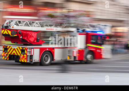 Motore fire, chiamata di emergenza,London, England, Regno Unito, Europa Foto Stock