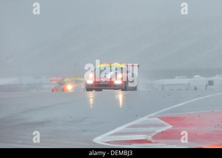 Austin, TX, Stati Uniti d'America. Xx Settembre, 2013. Settembre 20, 2013 .Billy Stevens di Topp Racing guida Porsche 997, 2012 durante la IMSA GT3 Cup Race Challenge 1 presso la International Sports Car Weekend, il circuito delle Americhe di Austin, TX. Credito: csm/Alamy Live News Foto Stock