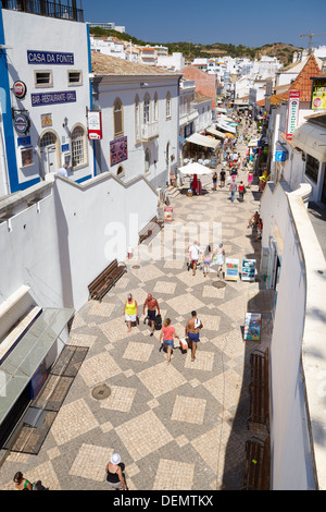 Centro storico di Albufeira, Algarve, PORTOGALLO Foto Stock