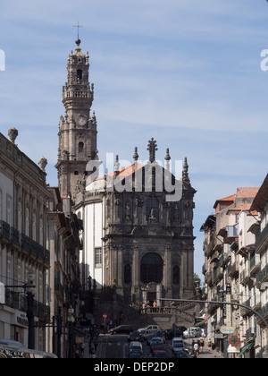 Igreja dos Clerigos e Torre dos Clerigos a Porto, Portogallo settentrionale, Europa Foto Stock